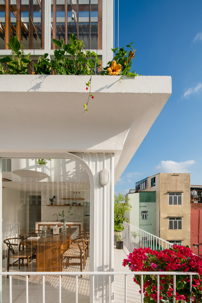 Các chức năng tổng thể của công trình vẫn đảm bảo và đáp ứng các hoạt động hằng ngày cho khách trải nghiệm.