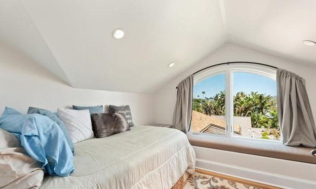 4 phòng ngủ trong căn biệt thự với bốn góc nhìn ra các hướng khác nhau.