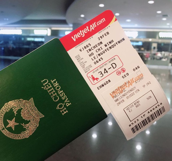 23h ngày 28/2, Lê Quỳnh Như (sinh năm 1996, sinh viên Đại học Hanyang) cùng nhiều du học sinh Việt Nam có mặt tại sân bay Incheon (Hàn Quốc) để về nước. "Mình ra sân bay thấy toàn người Việt, cảm giác giống như về quê ăn Tết chứ không phải đi tránh dịch", nữ sinh nói với Zing.vn.