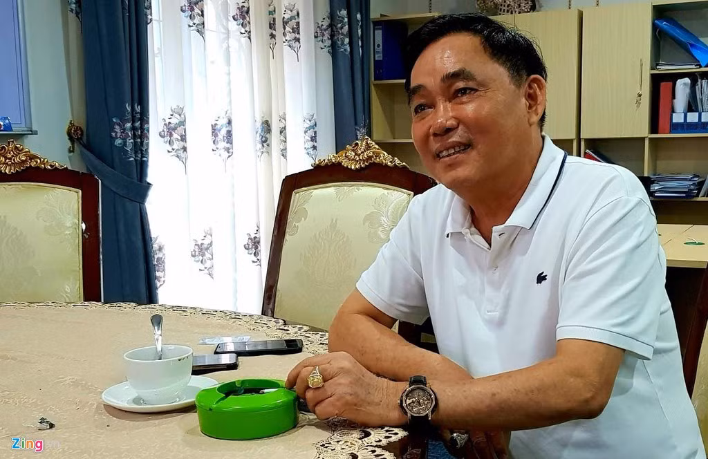 ...Súng có thể dùng để bảo vệ xóm làng, nhưng cũng có thể dùng để phá làng phá xóm. Quan trọng là mình sử dụng phương tiện như thế nào". Ảnh: Zing.