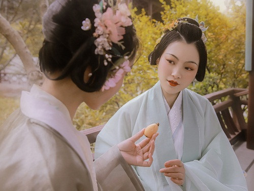 Nhung cong viec bi mat cua vu em hoang gia thoi co dai