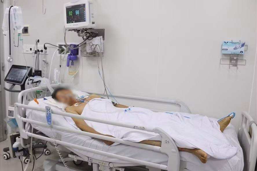 Vu Ngo doc pate Minh Chay: Van khong ai nhan trach nhiem!
