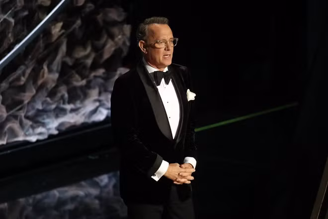Tom Hanks là diễn viên, đạo diễn, nhà sản xuất phim người Mỹ nổi tiếng. Ông từng đoạt 2 giải Oscar cho các vai diễn trong phim Philadelphia và Forrest Gump. Ảnh: New York Times.