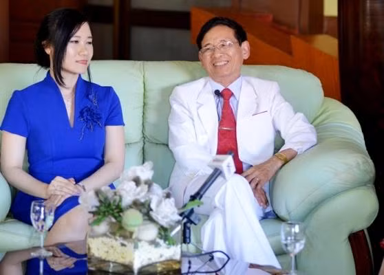 Đáng chú ý, trong danh sách 7 người thừa kế số tài sản của đại gia Lê Ân, không thấy ông nhắc tới người con trai cả với những người vợ cũ trong quyết định thừa kế.