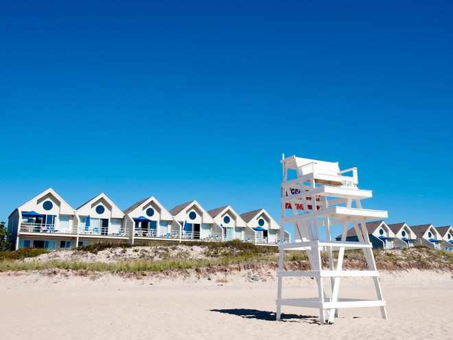 Theo CNN, một số người thậm chí thuê toàn bộ các khách sạn, khu nghỉ dưỡng đó để tăng thêm sự an toàn. Ảnh: Getty.