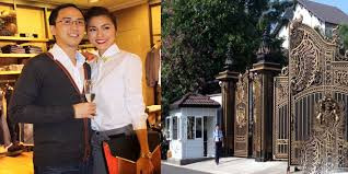 Sau khi kết hôn với Louis Nguyễn năm 2012, Tăng Thanh Hà kín tiếng với truyền thông. Gia đình nhà chồng Hà Tăng sở hữu căn biệt thự dát vàng trị giá hàng trăm tỷ toạ lạc tại mảnh đất đắc địa bậc nhất Sài Thành.