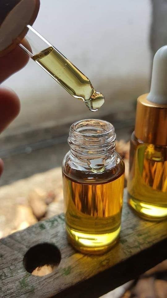 Trên thị trường, 500g tinh dầu oud (chiết xuất từ gỗ trầm hương) có giá khoảng 120 triệu đồng.