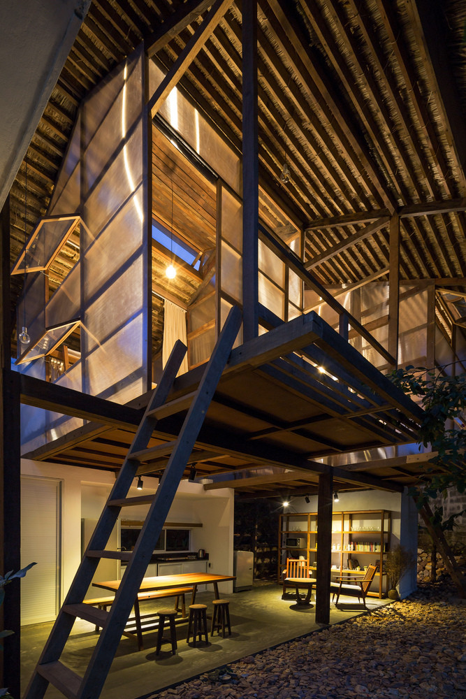 Thông qua những khoảng trống này, mọi người đều có thể tận hưởng các khu vực chung và cây xanh xung quanh.