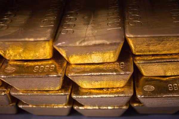 Theo Bloomberg, khối tài sản 107,9 tỷ USD của Bill Gates có thể mua được hơn 2.780 tấn vàng.