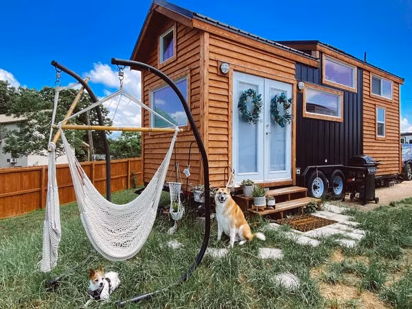 Molly và Ken là cặp vợ chồng trẻ người Mỹ hiện đang sống trong một ngôi nhà có diện tích chỉ vỏn vẹn 24m2 ở Texas.