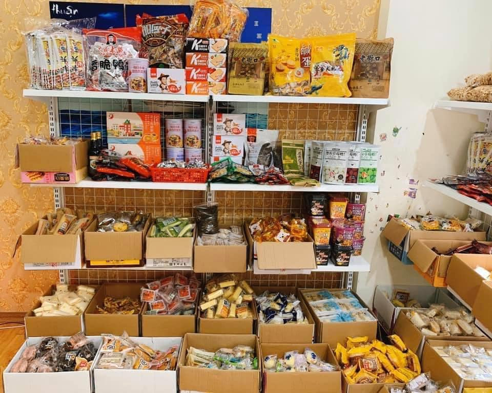 Tuy nhiên, phần lớn những người bán online sản phẩm này đều nhập hàng từ đầu mối trung gian, không có giấy tờ nhập khẩu.