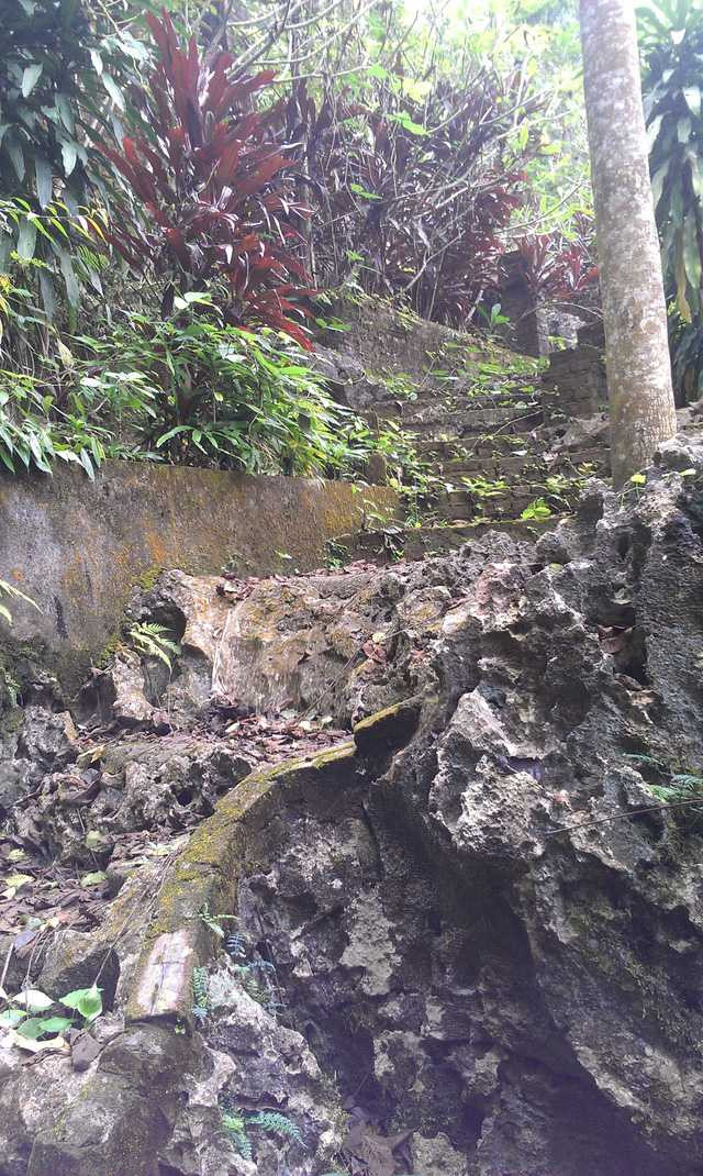 Để xây dựng lăng mộ cho chính mình, ông ngao du khắp Việt Nam rồi sang cả Trung Quốc, Ấn Độ để tìm hiểu kỹ thuật ướp xác. Ông cũng không ngại hao tốn công sức đi tìm các dụng cụ, nguyên vật liệu phục vụ cho việc ướp xác tốt nhất. Ảnh: Giadinhxahoi.