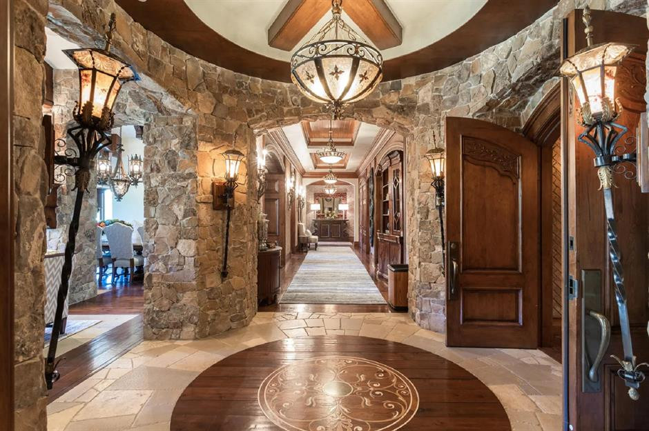 Căn hộ áp mái ở Utah (Mỹ) được coi là hình ảnh thu nhỏ của cuộc sống xa hoa. Căn hộ cao cấp này xây dựng năm 2007, rộng 634m2.