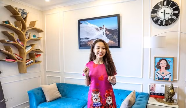 Sau khi ly dị chồng, Vân Hugo và con về ở nhà mẹ đẻ. Tuy nhiên, sau đó cô cho biết đã mua được căn nhà mới nhờ số tiền tích cóp bao năm qua. Ảnh: Tổ quốc.