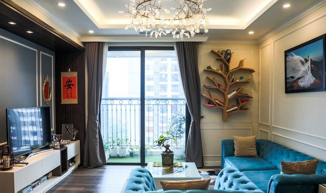 Phòng khách có ban công cực thoáng đãng. Ảnh: Tổ quốc.