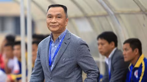 Ông Nguyễn Giang Đông (hay còn được gọi là Đông "vàng") là một trong những đại gia đầy tâm huyết với nền bóng đá Việt Nam.