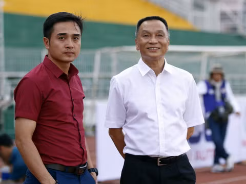 CLB Hà Nội có vốn ban đầu 25 tỷ đồng, trong đó ông Đông góp 7,5 tỷ đồng, tương đương 30%. Một cổ đông lớn khác của CLB là CTCP đầu tư và tư vấn tài chính quốc tế, với tỷ lệ 20%.