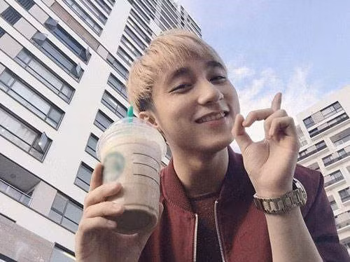 Nam ca sĩ sinh năm 1994 hiện sống tại một căn hộ cao cấp tại quận 7 (TP.HCM). Ảnh: GDTĐ.