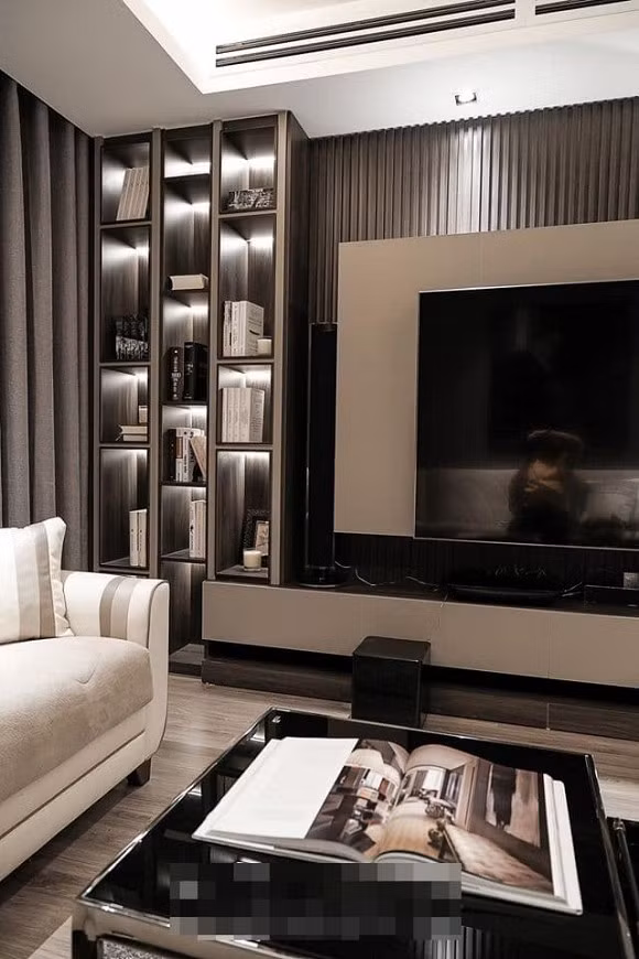 Một góc phòng khách trong căn hộ mới của Đàm Vĩnh Hưng.