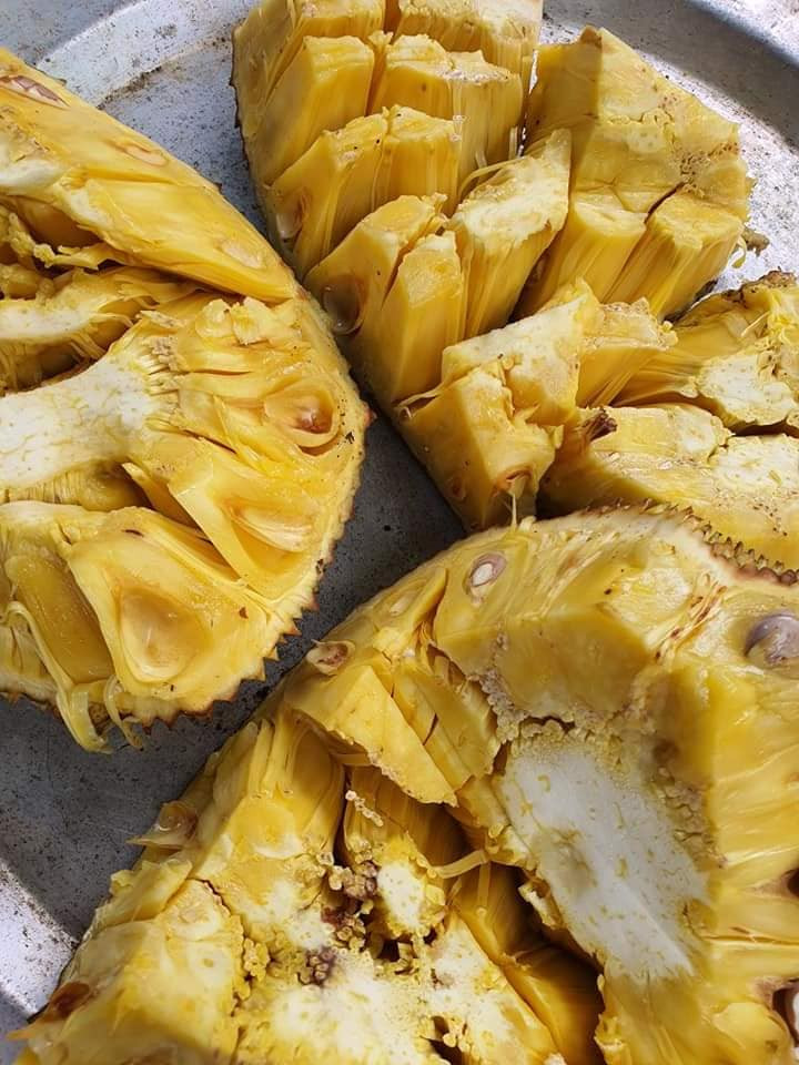 Mức giá này khiến nhiều du học sinh Việt ở Nhật dù là tín đồ của mít cũng phải ngậm ngùi, chờ ngày về nước ăn cho thỏa thích. Ảnh: Facebook.