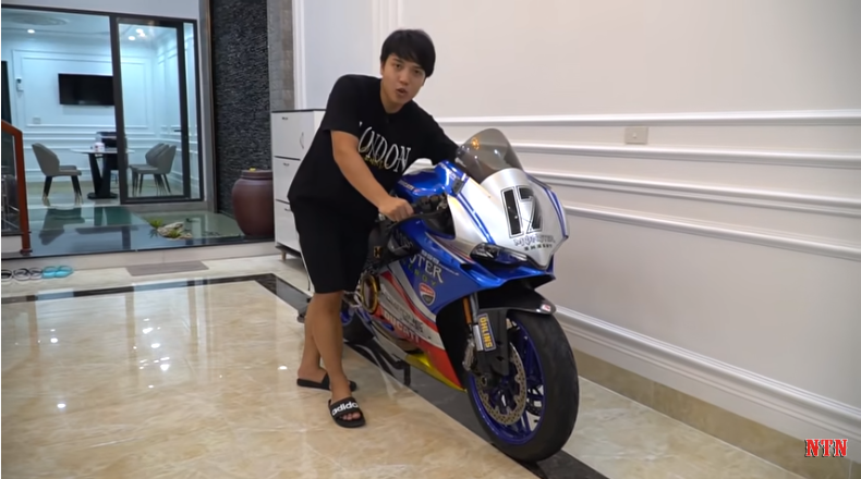 Nhà gồm 4 tầng và 9 phòng đủ không gian cho các thành viên trong gia đình. Ảnh: NTN.