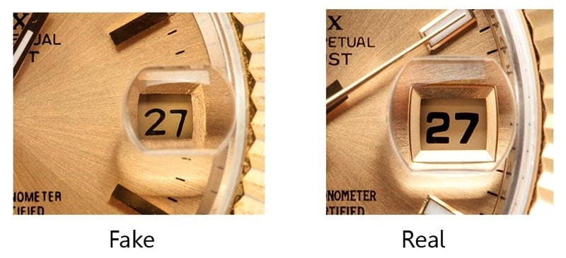 Những chiếc đồng hồ Rolex trang bị lịch ngày, nhà sản xuất đã thêm một cửa sổ kính phóng đại bên trên lịch. Các ống kính này sẽ phóng ngày theo kích cỡ gấp 2.5 lần kích thước thực tế. Trong khi đó, đồng hồ Rolex giả kính phóng đại chỉ ở mức 1.5x hoặc thấp hơn.