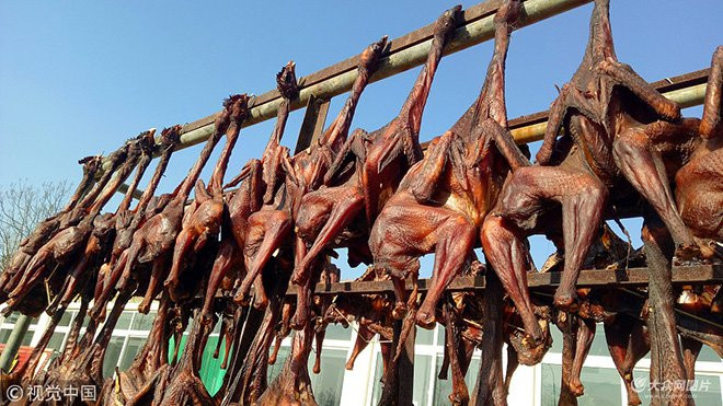 Món đặc sản Tây Tạng này đòi hỏi người đầu bếp phải vô cùng khéo léo và có một trái tim sắt đá.