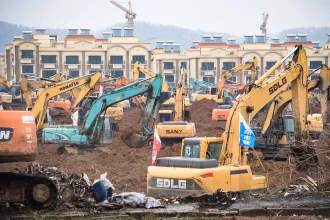 Doi pho virus corona: Vu Han xay benh vien 1.000 giuong trong 6 ngay