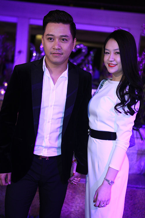 Nhiều người cho rằng, kiếm tiền tỉ mỗi tháng là chuyện không quá khó đối với vợ Tuấn Hưng.