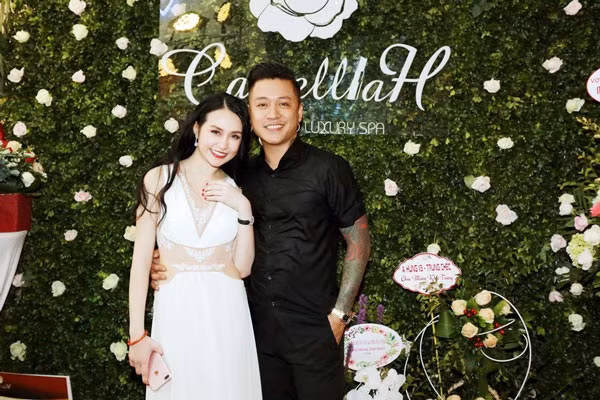 Sau khi kết hôn, Hương Baby tập trung mở rộng sự nghiệp kinh doanh. Cô mở mở thêm cửa hàng ăn uống, 1 quán cafe và một spa cao cấp