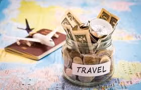 Những đồng tiền lẻ thường không được nhiều người để tâm, thậm chí còn thẳng tay "ném" vào những hòm quyên góp nhỏ.