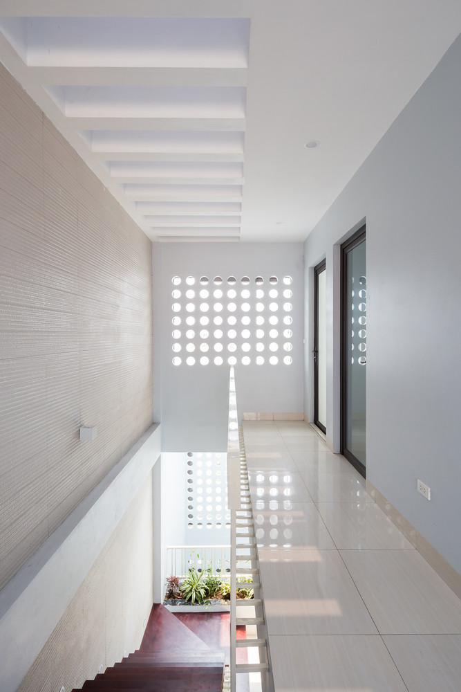 Cách bố trí này giúp tiết kiệm được khá nhiều diện tích.