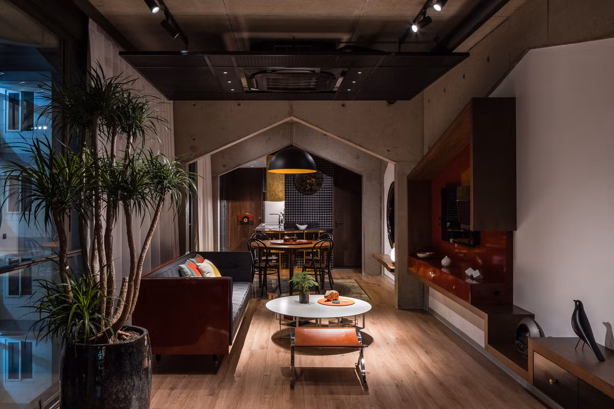 Ý tưởng thiết kế chủ đạo hướng đến sự đa năng và linh hoạt về công năng, phù hợp với nhiều nhu cầu sử dụng khác nhau trong đô thị như: cửa hàng, gallery, quán café, văn phòng hay nhà ở…