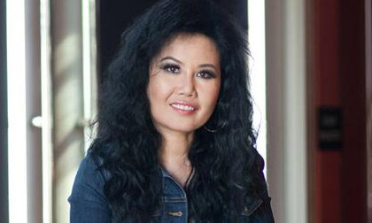 Năm 25 tuổi, Jenny Tạ thành lập công ty tài chính Vantage Investments với 50 nhân viên đều là nam giới. Tuy nhiên, sau vài tháng hoạt động, công ty của Jenny thua lỗ tới vài chục ngàn USD mỗi tháng. Khi ấy bà phải vay 100.000 USD của mẹ để đưa công ty thoát khỏi thời kỳ khó khăn.