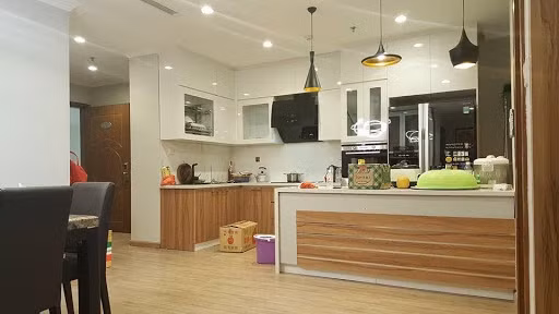 Nếu có thể hãy mở thông gió trong nhà. Bởi, thông gió giúp giảm mật độ vi khuẩn trong phòng vì virus có thể tích lũy hàng ngày trong căn hộ. Ảnh: Internet.