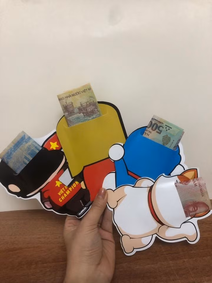 Mẫu bao lì xì này có giá dao động từ 25.000 - 40.000 đồng/bộ 10 chiếc.