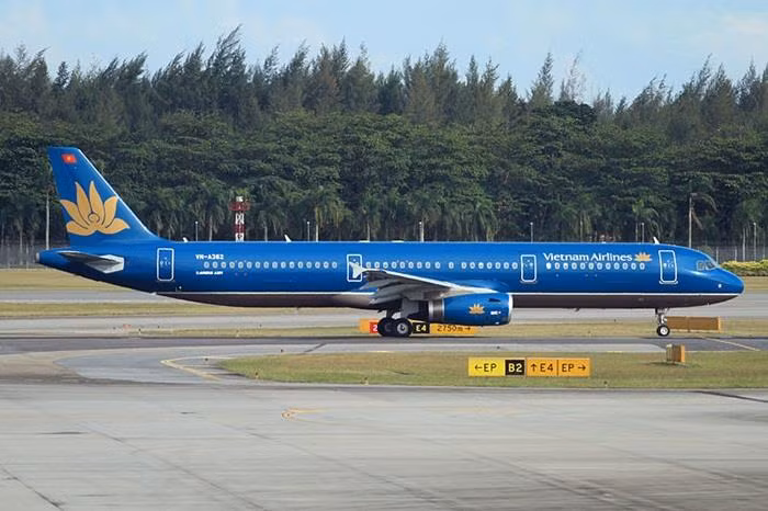 Đây là là một phiên bản thay đổi kéo dài của dòng A320. Tốc độ của máy bay đạt 877 km/giờ ở độ cao 10.668m. Ảnh: VNA.