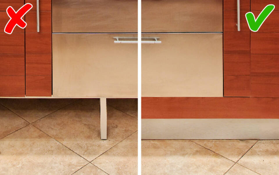 Tủ bếp có chân bởi có thể gây phiền toái trong vấn đề vệ sinh, là nơi sinh sống của bụi bẩn, gián, chuột...Trong khi đó, tủ bếp chạm sàn không cần phải lau dọn bụi bẩn bên dưới và những vật dụng trong bếp cũng không rơi, mắc ở đó.