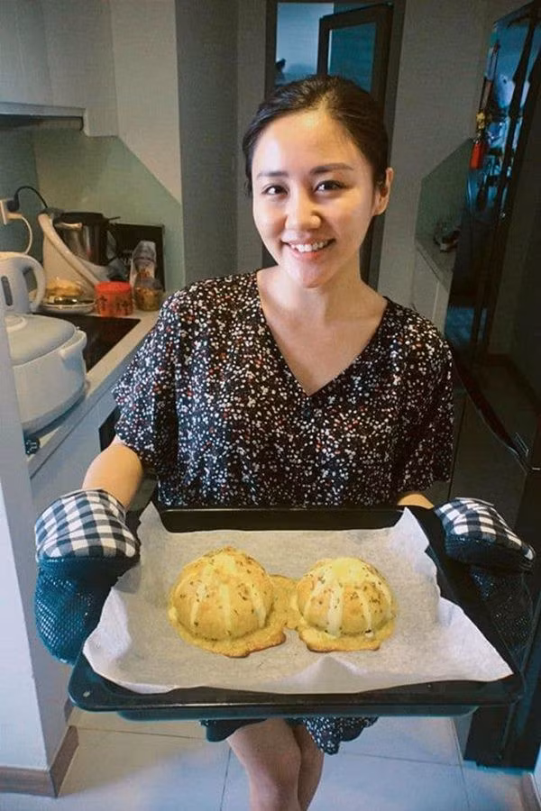 Có thể thấy không gian sống của Văn Mai Hương đơn giản nhưng cũng không kém phần tao nhã.