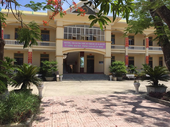 An ky luat cho nu can bo chinh sach xa 