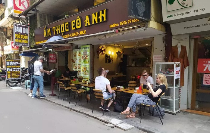 Bat chap “lenh dong cua”, nhieu quan ca phe o Ha Noi van tap nap khach-Hinh-5