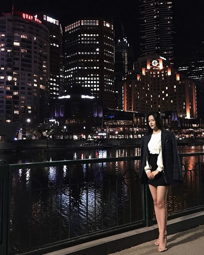 Sinh trưởng trong gia đình có điều kiện, 10x Quảng Bình thường xuyên được tận hưởng những chuyến du lịch xa hoa. Mỗi năm, cô nàng khám phá 3-4 quốc gia khác nhau.