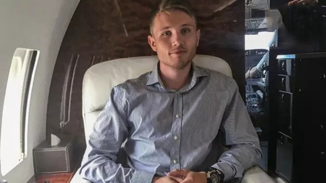 James McLeod Ison, người đứng sau tài khoản Instagram lừng danh Rich Kids of The Internet (tạm dịch: Giới con nhà giàu trên mạng) vừa qua đã quyết định tiết lộ về những phi vụ anh thực hiện cho giới thượng lưu. Ảnh: LADbilble.