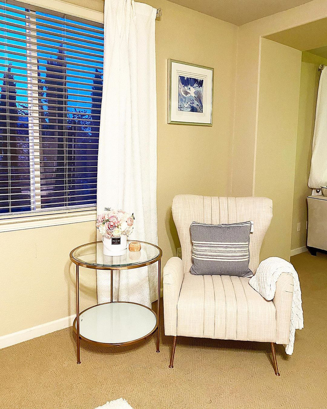 Đây cũng là căn phòng do chính tay người đẹp bài trí.