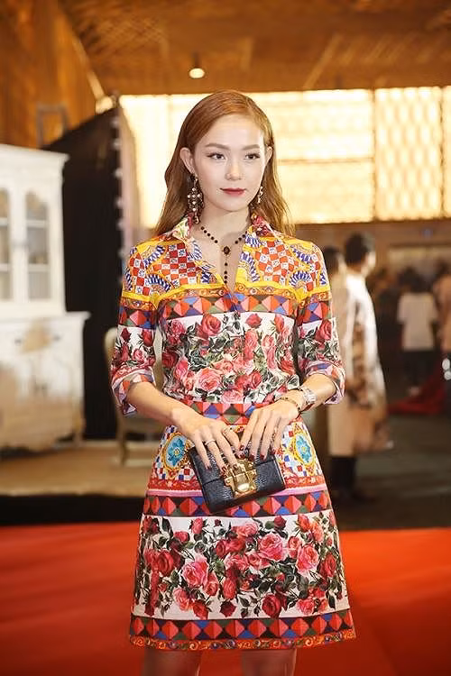 Ngoài bất động sản, xe hơi, Minh Hằng còn sở hữu nhiều món đồ tiền tỷ đến từ các thương hiệu nổi tiếng như Hermes, Chanel hay Dior...Ảnh: Dân Việt.