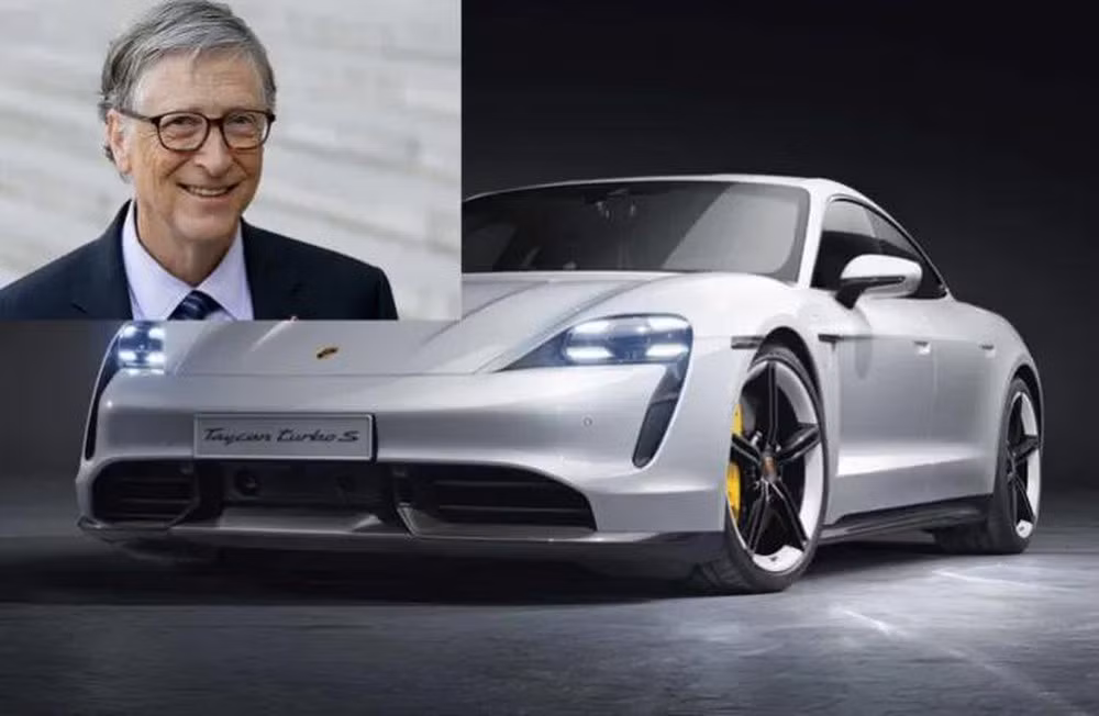 Bill Gates cũng là một nhà sưu tập xe hơi. Ông là fan trung thành của dòng xe Porsche, trong đó phải kể đến chiếc siêu xe Porsche 959, có khả năng tăng tốc độ từ 0 lên 100 km/h chỉ trong 4 giây.