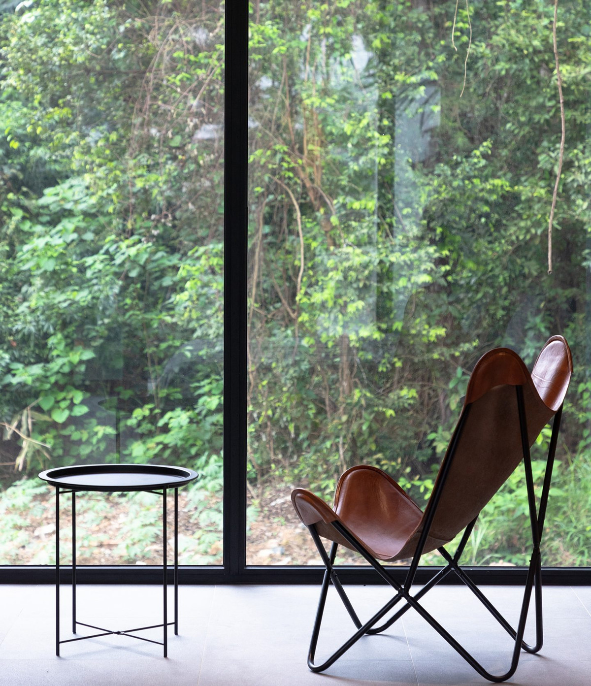 Góc thư giãn và ngắm cảnh lý tưởng. Nguồn ảnh: Triệu Chiến. Video: Lãng phí hàng trăm biệt thự “ma” ở Sài Gòn. Nguồn: VTC1.