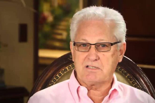 Giàu có nhất hành tinh nhưng 10 tỷ phú này lại sống giản dị khó tin - Hình 4 Giau co nhat hanh tinh nhung 10 ty phu nay lai song gian di kho tin-Hinh-4