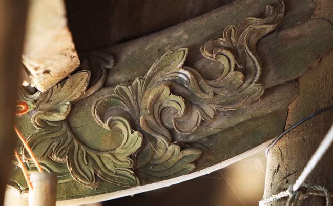 Hoa văn sắc nét. Ảnh: Dân Việt.