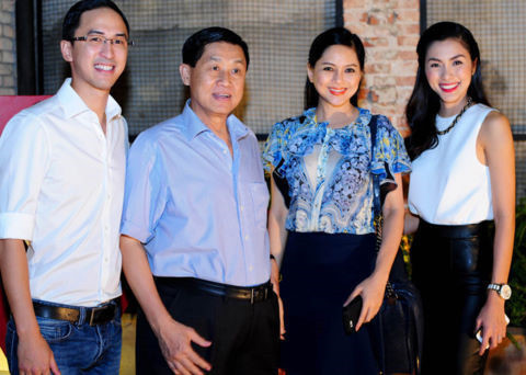 Những năm 90, bà nổi tiếng với vai trò diễn viên, tham gia một số bộ phim như Cô Gái Điên, Vị Đắng Tình Yêu... Tuy nhiên, sau khi kết duyên cùng chồng, bà tập trung hẳn sang lĩnh vực kinh doanh. Ảnh: Dân Việt.